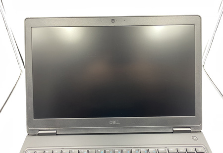 Dell Latitude 5590 i5 (8. gen.) | 16 GB RAM | 256 GB SSD M.2 | 15,6" FHD | Windows 11 Pro